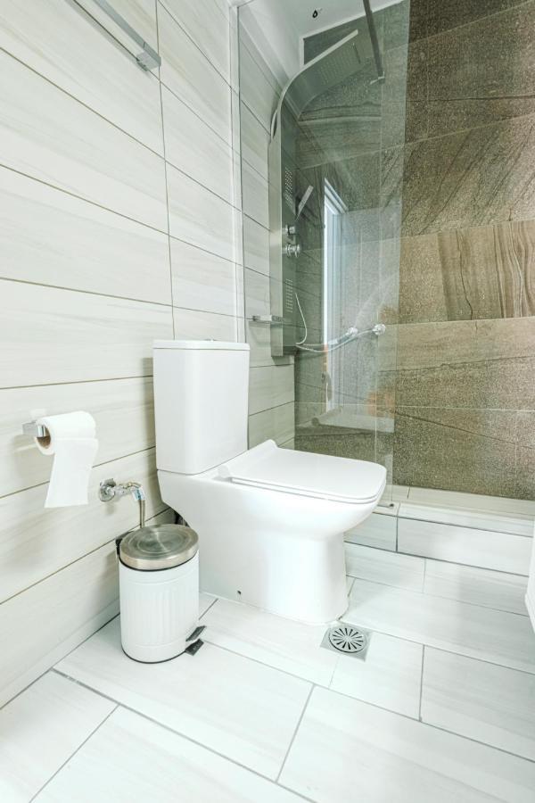 Design Suites Efharis Nea Peramos  Exterior photo
