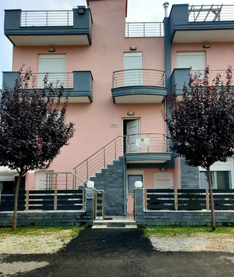 Design Suites Efharis Nea Peramos  Exterior photo